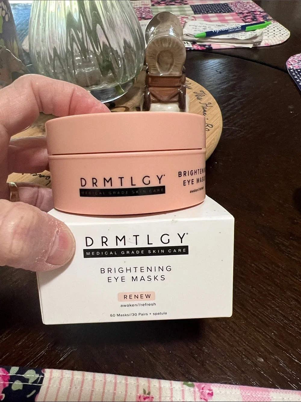 DRMTLGY Brightening Eye Masks — Peach Renewal Under-Eye Treatment